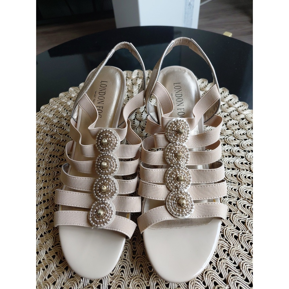 London Fog Nanci Womens Natural Beige Strappy Sandals Shoes Size 7.5  NWT